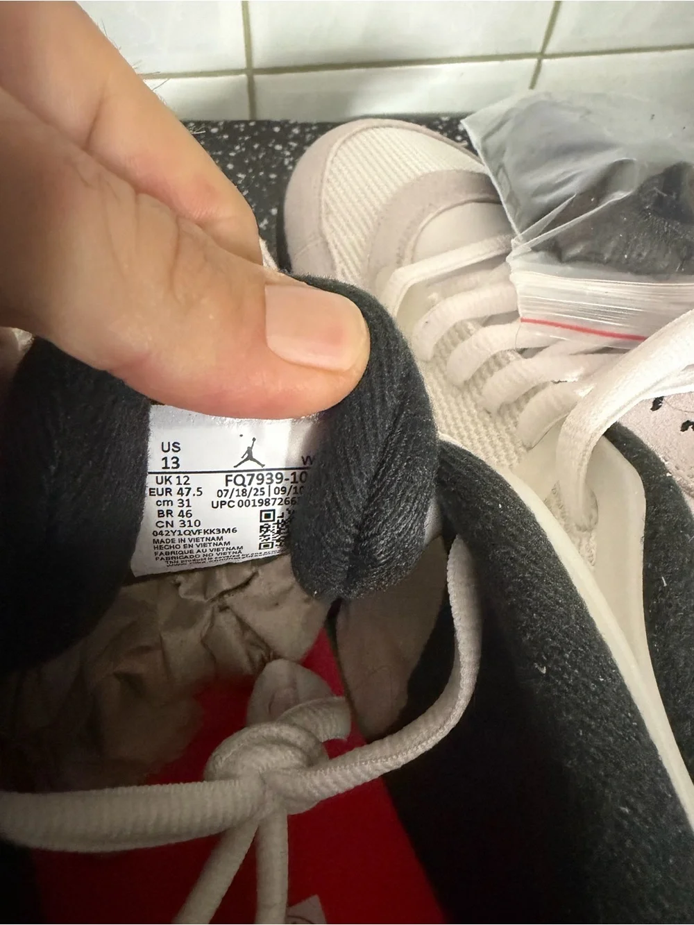 Jordan low top
